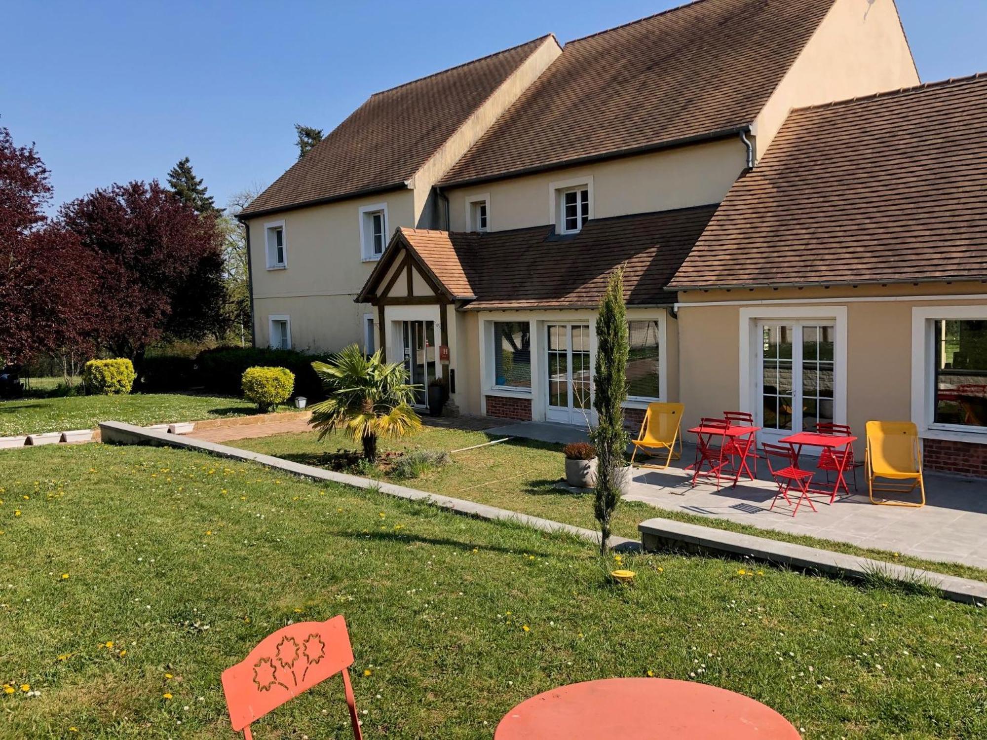 Hotel Hapy Houdan Εξωτερικό φωτογραφία